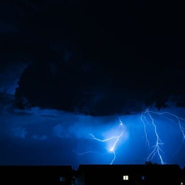 Unwetter-Alarm in NRW: Meteorologen warnen vor Superzellen und Hagel