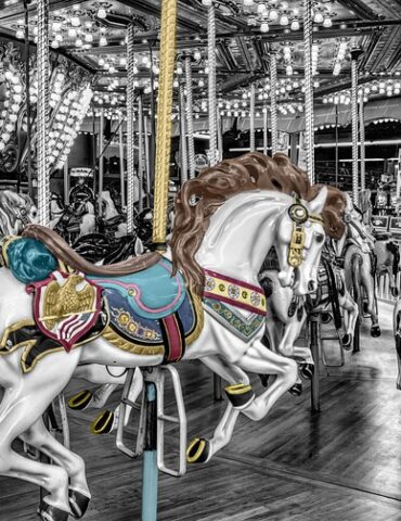 Unfall auf der Rheinkirmes: Ermittlungen nach Vorfall am Breakdancer