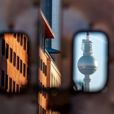 Berlin: Öffentlichkeitsfahndung nach Messerangriff bei CSD