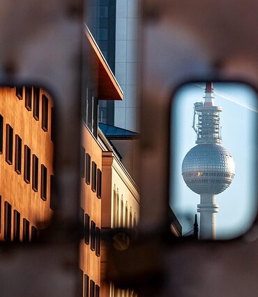 Berlin: Öffentlichkeitsfahndung nach Messerangriff bei CSD