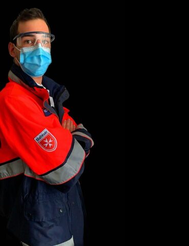 Skorpion-Stich am Düsseldorfer Flughafen: Reisende muss in Klinik