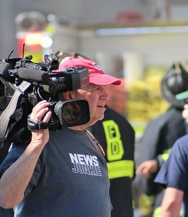 Feuerwehreinsatz am WDR-Funkhaus: Dachbrand sorgt für Sondersendung